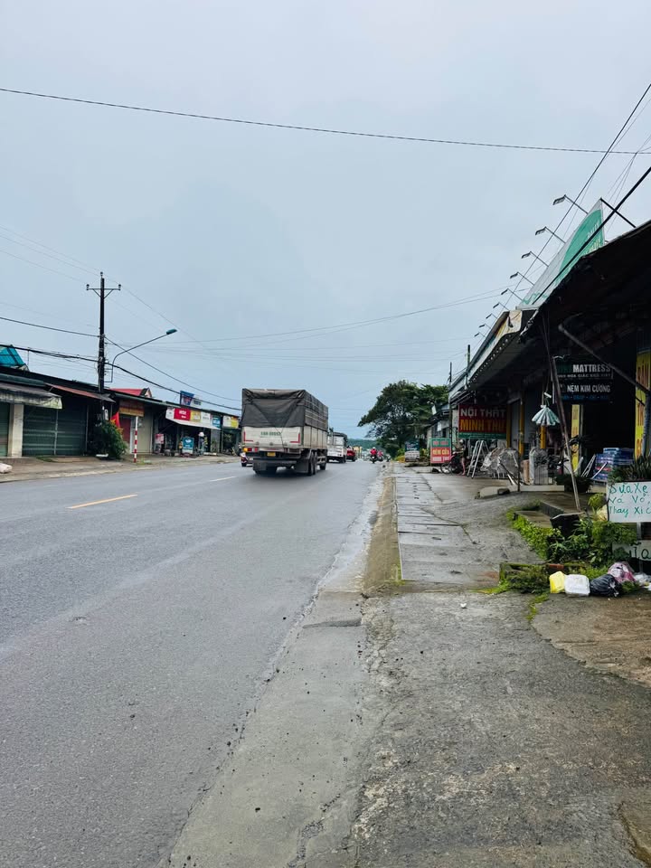 Nhà mặt tiền QL20, Bảo Lộc 150m² giá 3.35 tỷ - Cơ hội đầu tư kinh doanh!