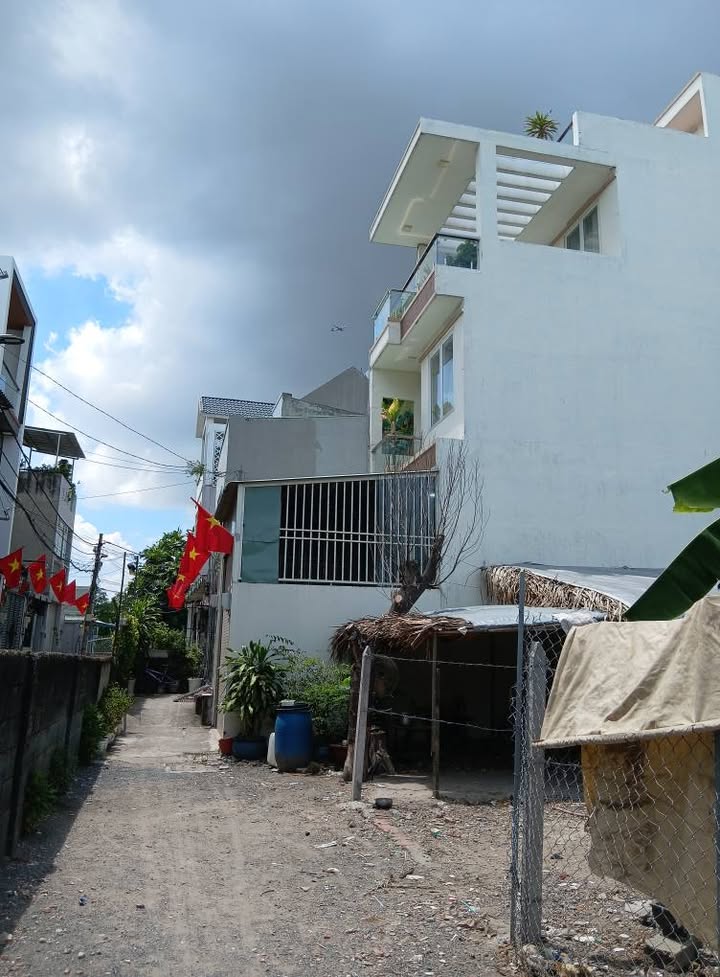 Đất Hẻm Xe Hơi Đường Số 6, P. Linh Xuân 104m² giá 4.65 tỷ - Cơ hội đầu tư hiếm có!