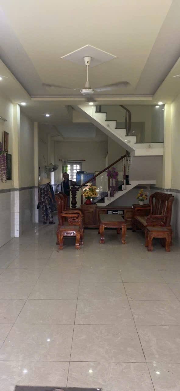 Nhà mặt tiền Nguyễn Thị Sưa, Bình Chánh 68m² giá 2.6 tỷ - Cơ hội kinh doanh tuyệt vời!