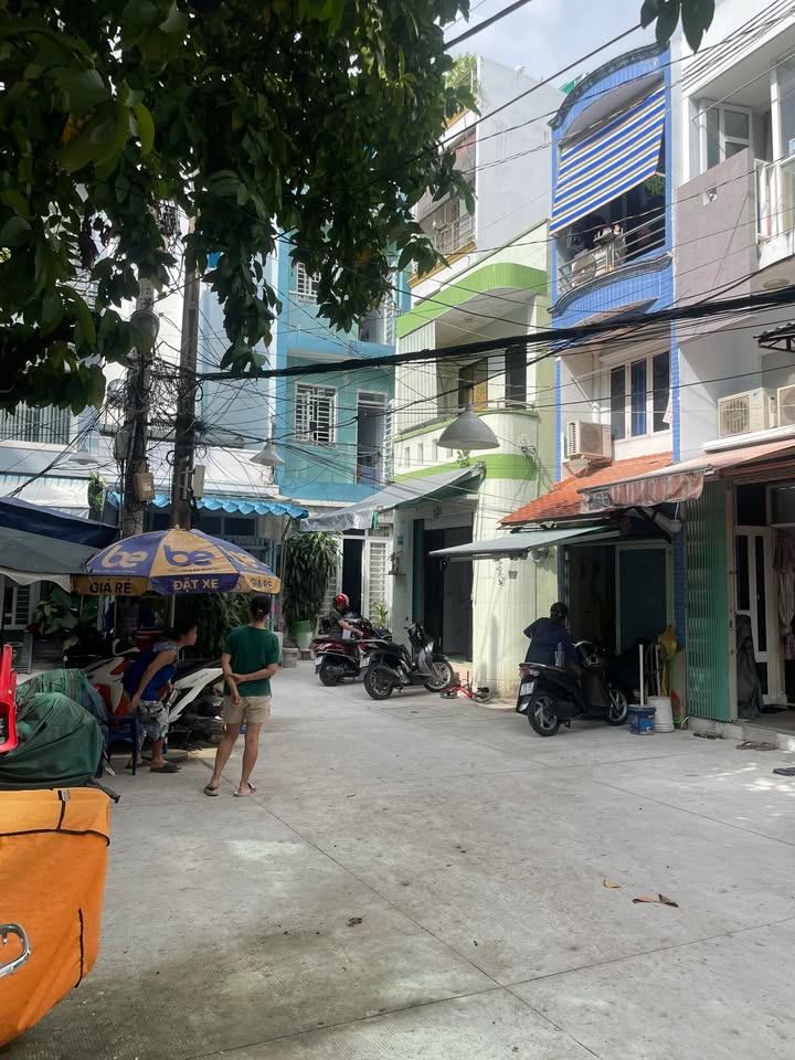 Nhà cho thuê Trần Khắc Chân, Quận 1 - 4 phòng ngủ, giá 15 triệu/tháng - An ninh tuyệt đối!