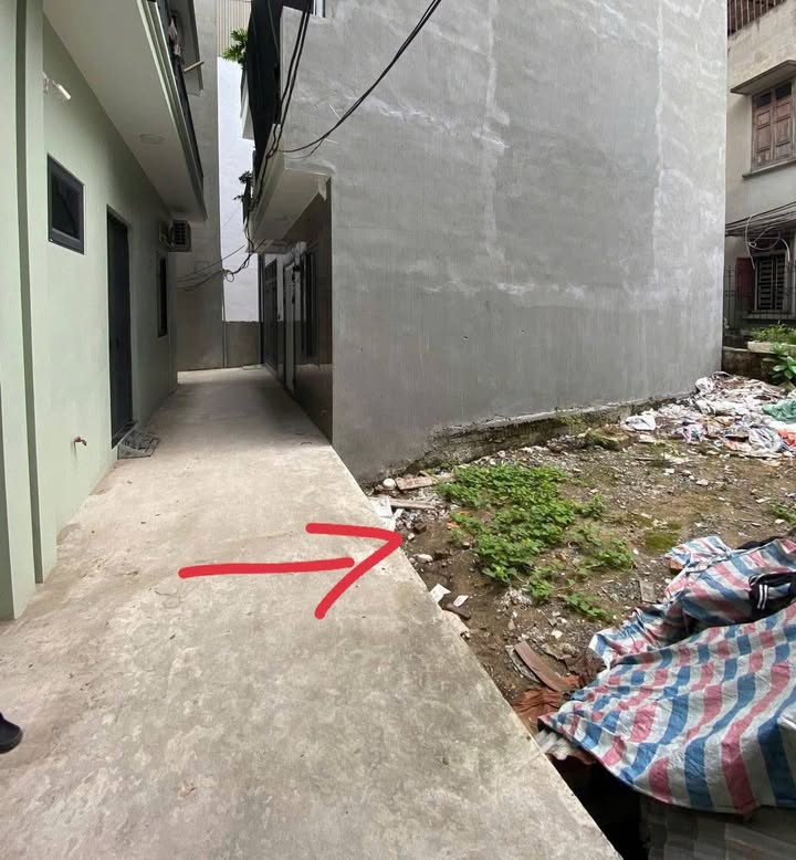 Bán đất Phú Diễn 38m² giá 5 tỷ - Mặt tiền rộng, xe ba gác đỗ tận nơi!