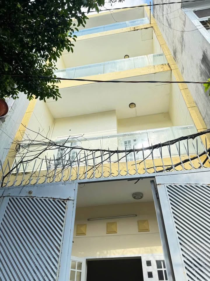 Nhà bán Gò Vấp 85m² giá 14.5 tỷ - Khu VIP gần chợ và trường học