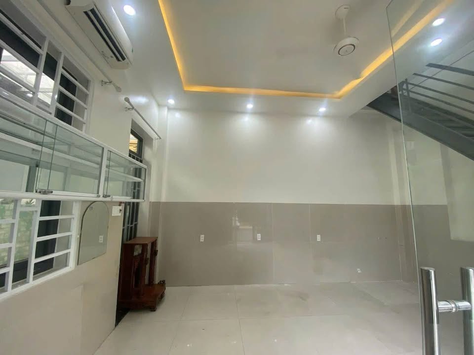Nhà cho thuê 1 trệt 1 lầu tại Biên Hòa, 110m² - Vị trí đắc địa gần sân bay