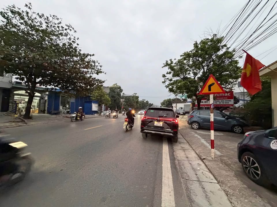 Nhà mặt đường 351, Hồng Thái 137m² - Kinh doanh sầm uất ngay vị trí đắc địa!