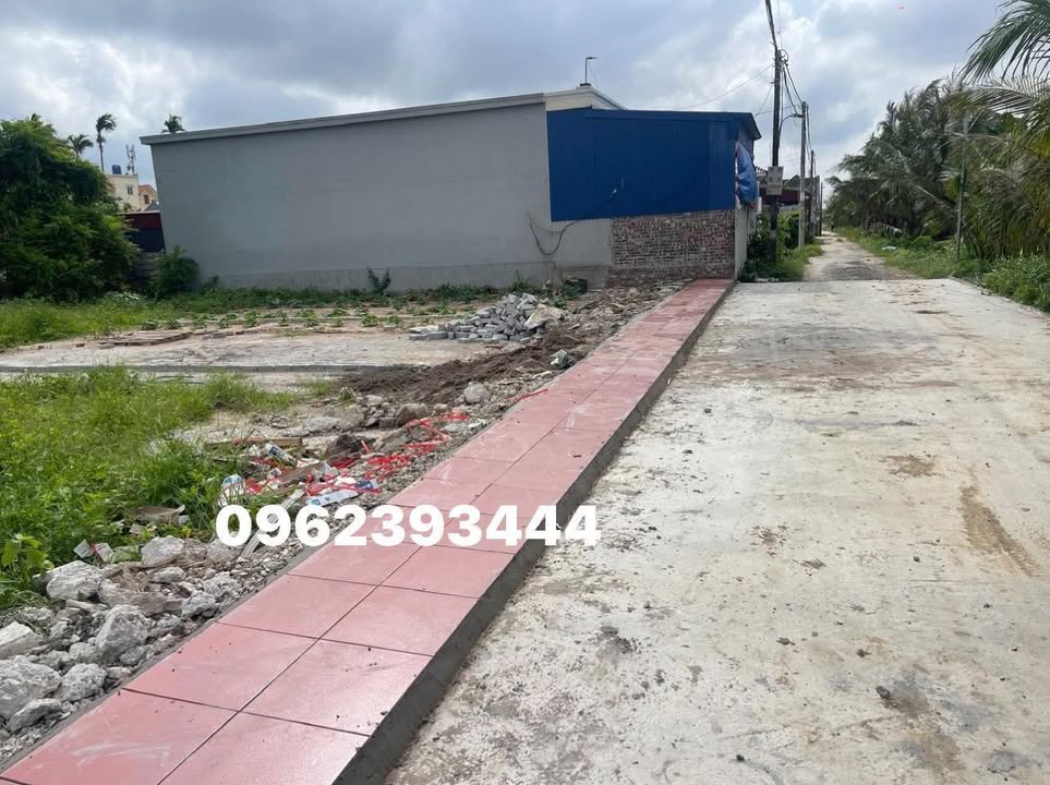 Đất đẹp mặt đường bê tông 4m tại Thôn Hoàng Đông, 93m² - Giá thỏa thuận hấp dẫn!