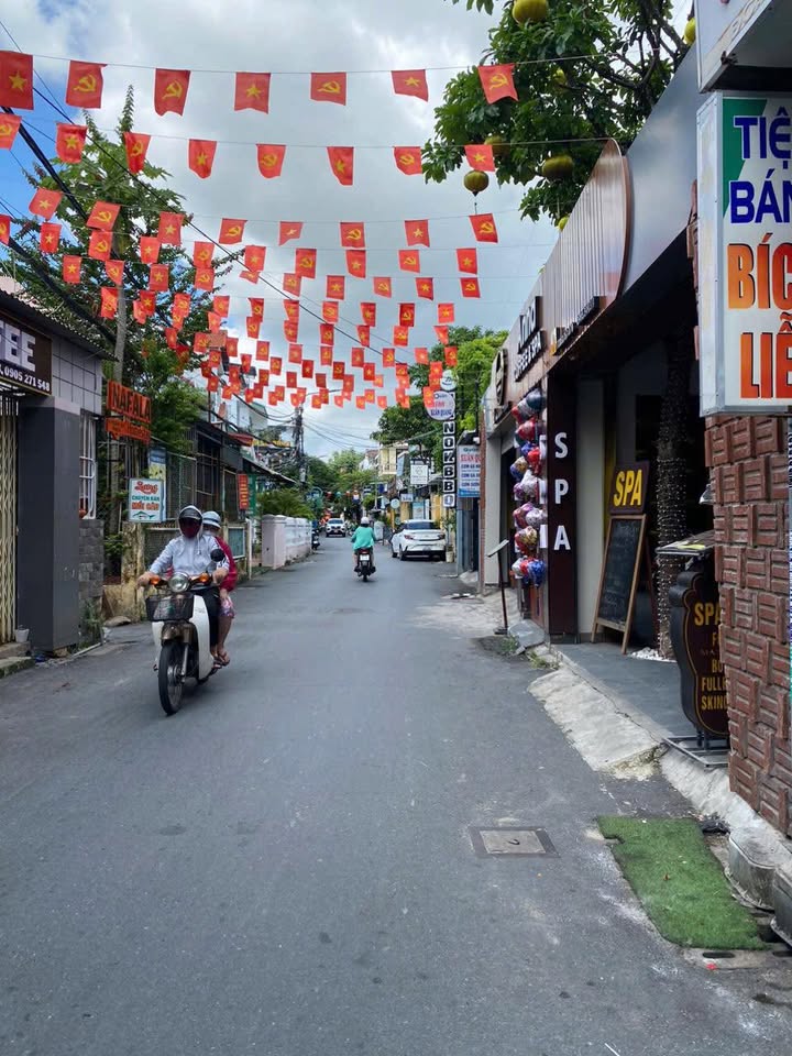 Nhà lầu mặt tiền Trần Cao Vân Hội An 100m² giá 12 tỷ - Đầu tư sinh lời ổn định!