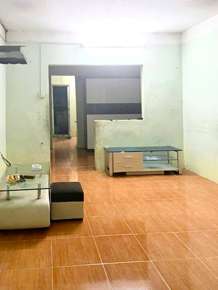 Căn hộ tập thể khu Trường Lạc Long Quân Hòa Bình 40m² - Sẵn sàng vào ở ngay!