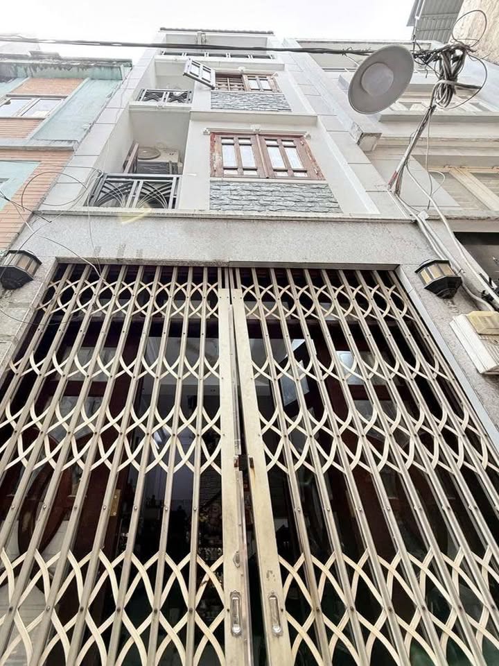 Nhà phố Cao Thắng Q3 26m² giá 6.7 tỷ - Chính chủ bán gấp!