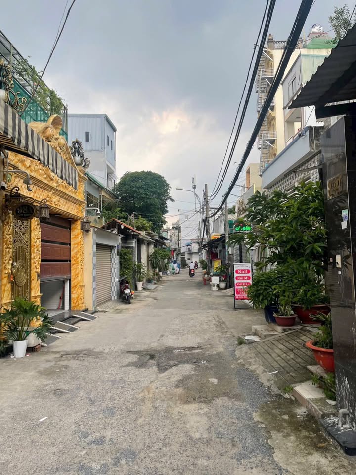 Bán nhà mặt tiền kinh doanh Tây Sơn, Tân Phú 50m² giá 6.2 tỷ - Đầu tư sinh lời ngay!