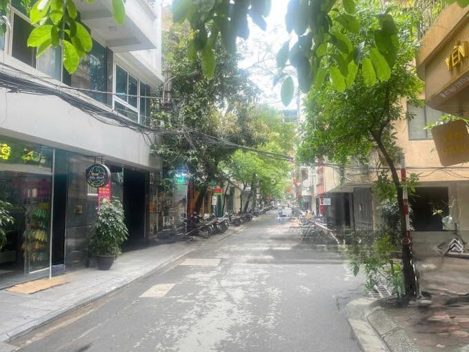 Nhà phố Huỳnh Thúc Kháng 80m² giá 30 tỷ - Kinh doanh đa năng, gara ô tô