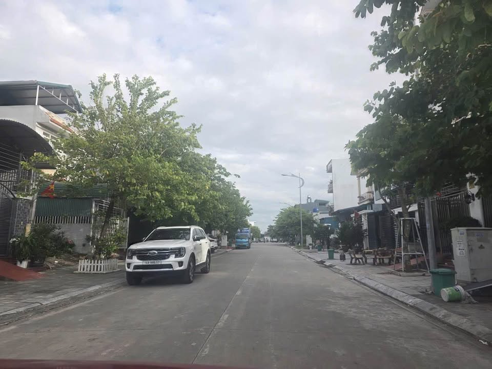 Đất nền Hải Yên Móng Cái 90m² giá 2.3 tỷ - Cơ hội đầu tư hiếm có!
