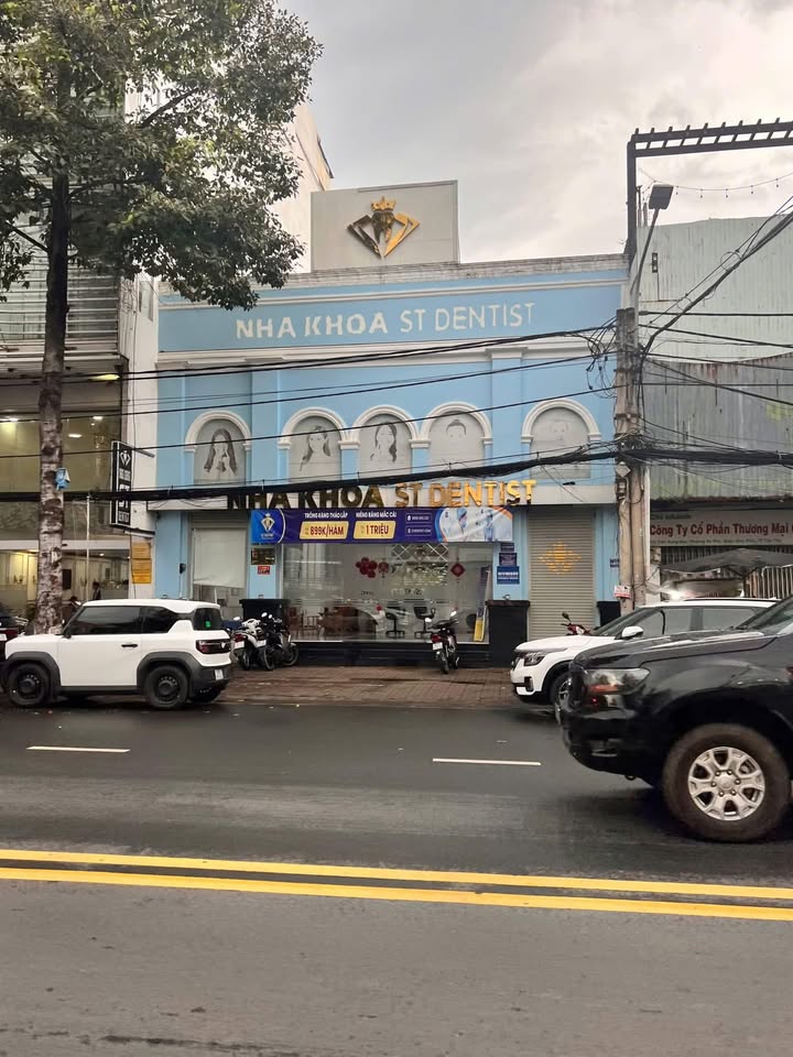 Cho thuê nhà mặt tiền đường Trần Hưng Đạo, Ninh Kiều 412m² - Vị trí đắc địa cho kinh doanh!