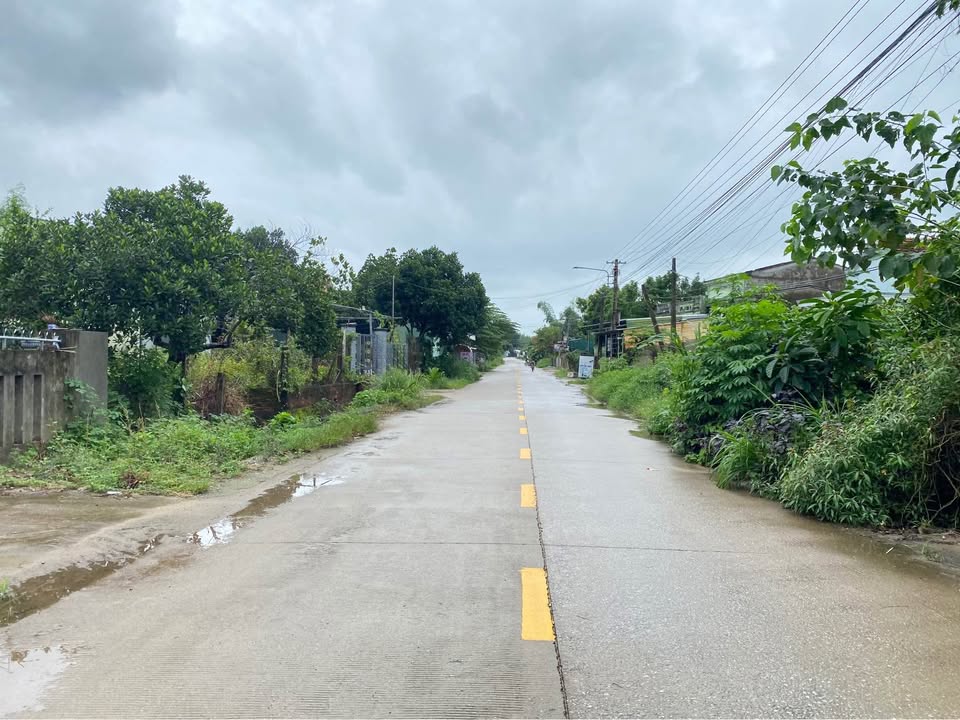 Bán lô đất mặt tiền đường Liên xã Tịnh Ấn Đông 200m² giá 1.3 tỷ - Đầu tư sinh lời ngay!