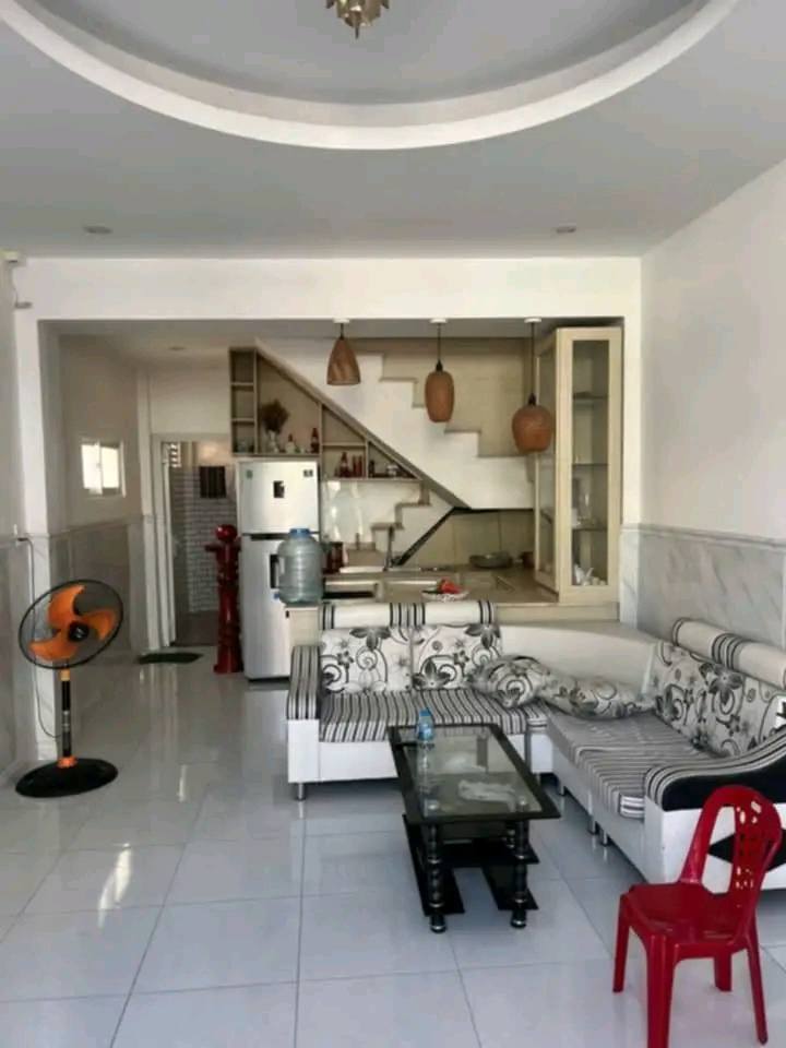 Nhà cho thuê nguyên căn 1 trệt 1 lầu phường Lạc Đạo Phan Thiết giá 6 triệu - Dọn vào ở ngay!