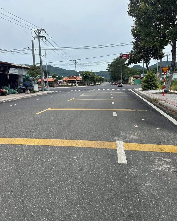 Nhà phố Lê Duẩn Long Hải 60m² giá 2 tỷ - Kinh doanh lý tưởng với 2 mặt tiền!