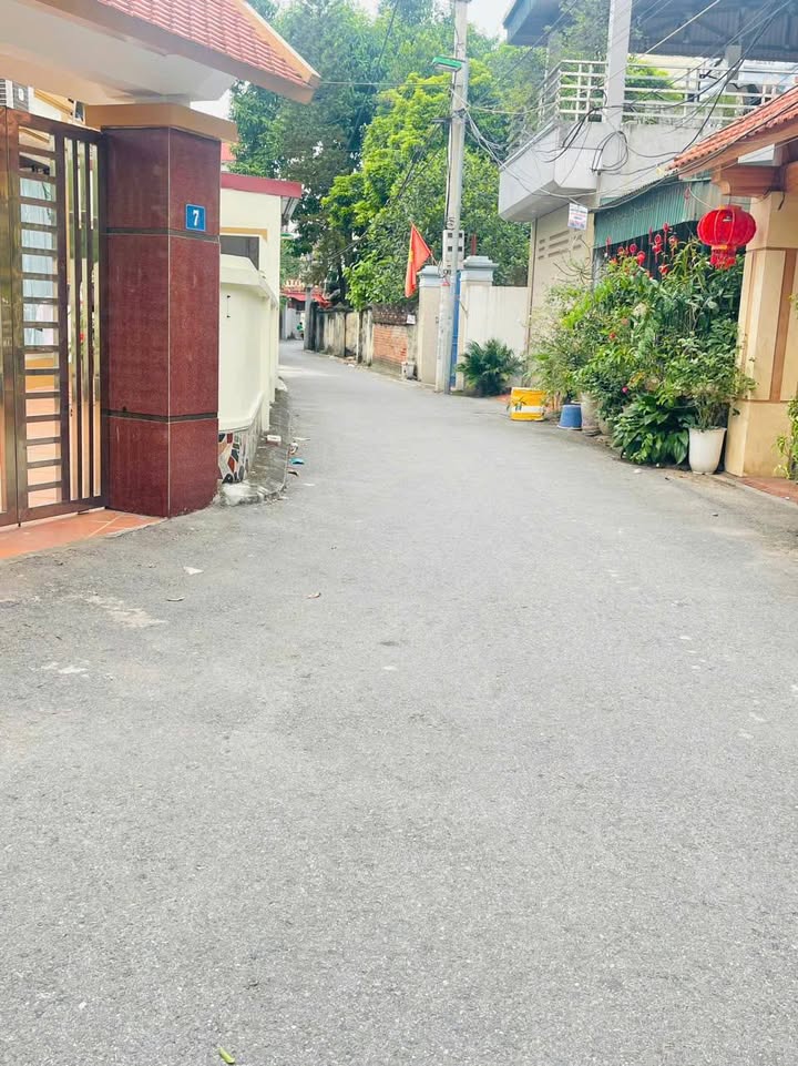 Đất nền Phú Thụy Gia Lâm 127m² giá 7.638 tỷ - Sổ đỏ chính chủ, giao dịch ngay!