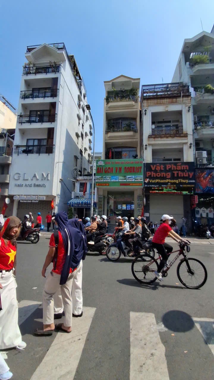 Nhà mặt tiền Lê Thị Riêng, Quận 1, 58m², giá 30 tỷ - Vị trí đắc địa kinh doanh!