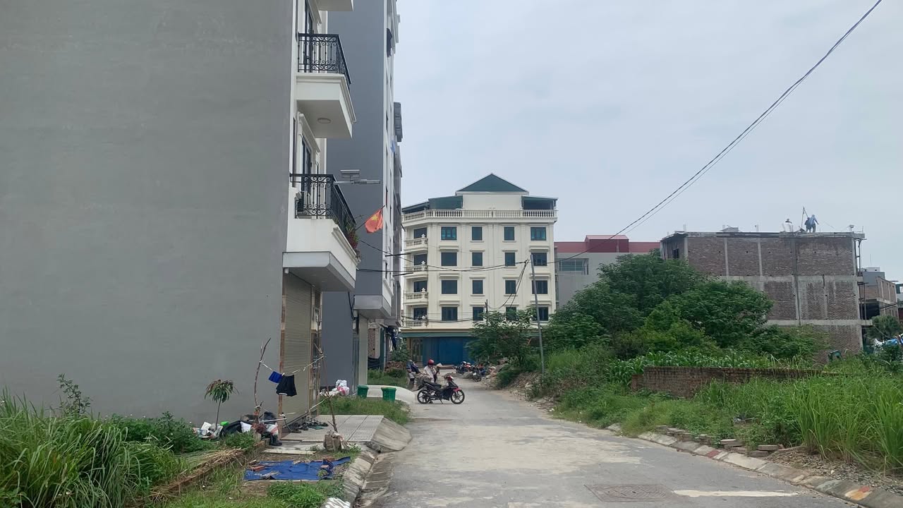 Đất dịch vụ Thăng Long 9, Lai Xá 64.5m² - Mặt tiền rộng, gần hồ đô thị!