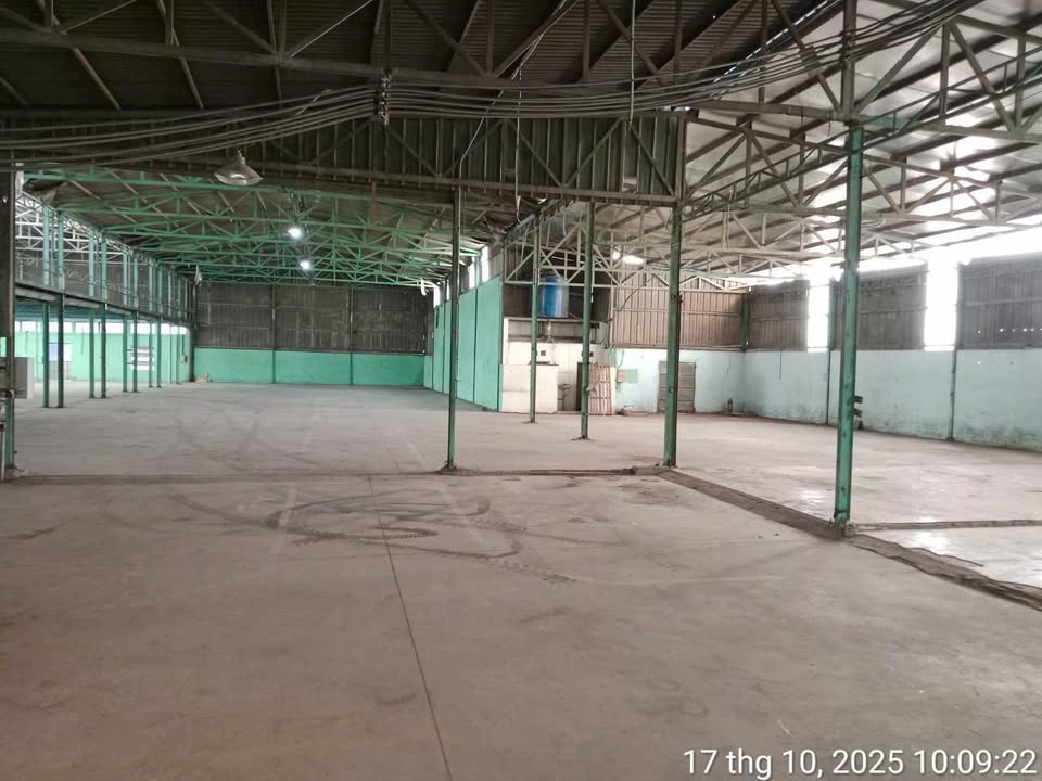 Cho thuê nhà xưởng tại Khánh Bình, Tân Uyên 3100m² - Hệ thống điện 3 pha, sân rộng rãi!