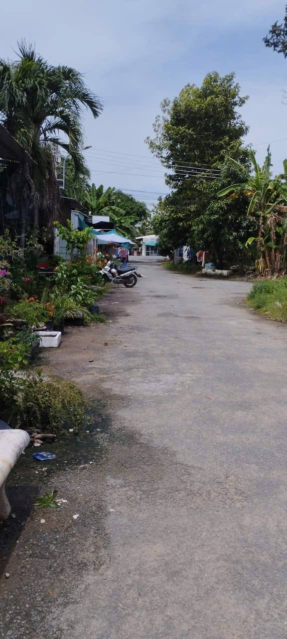 Nhà bán gấp tại xã Long Đức, Càng Long, 70m² giá 700 triệu - Kinh doanh tốt!