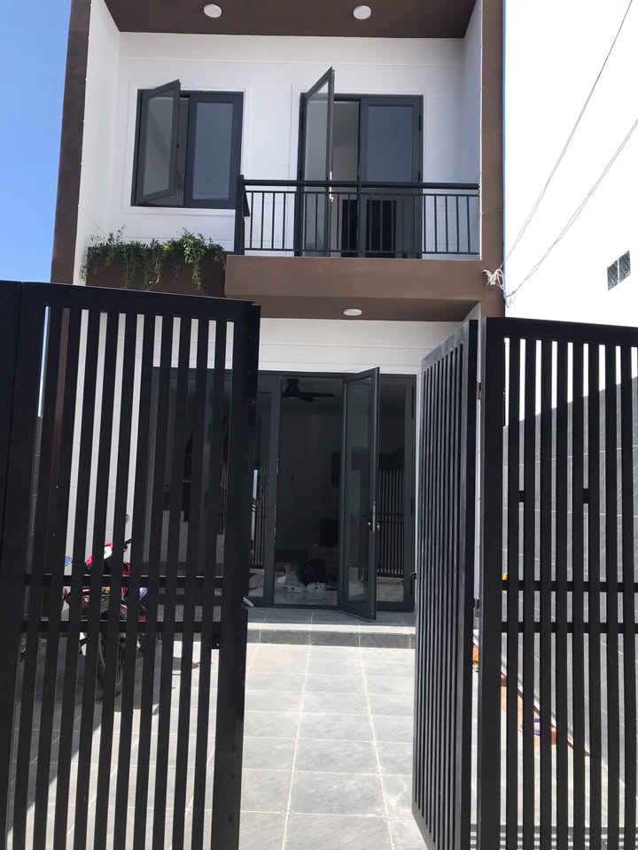 Nhà 1 trệt 1 lầu hẻm 42 Nguyễn Minh Đường, Tân An 95m² giá 2.4 tỷ - Ô tô vào tận nhà!