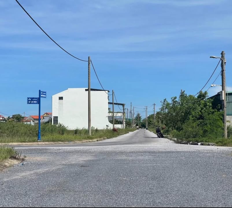 Đất nền mặt tiền Nguyễn Đăng Giai, Đức Ninh, 200m² giá chỉ 1.7 tỷ - Cơ hội đầu tư tuyệt vời!