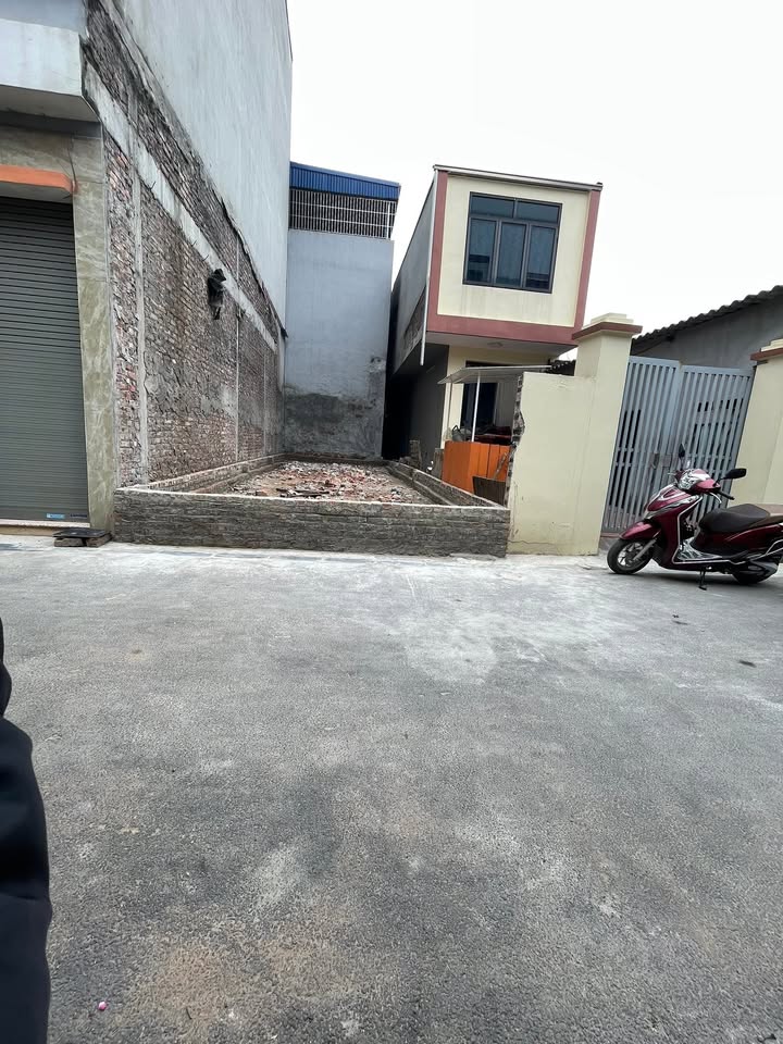 Bán lô đất Thư Lâm, Đông Anh 48m² giá chỉ 5 tỷ - Vị trí đắc địa, tiềm năng tăng giá cao!