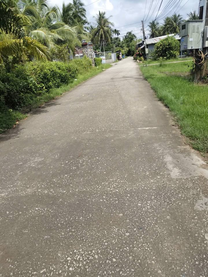 Đất nền Hướng Mỹ, Mỏ Cày Nam 1707m² giá 2.5 tỷ - Đất đẹp vuông vức, thuận tiện đầu tư!