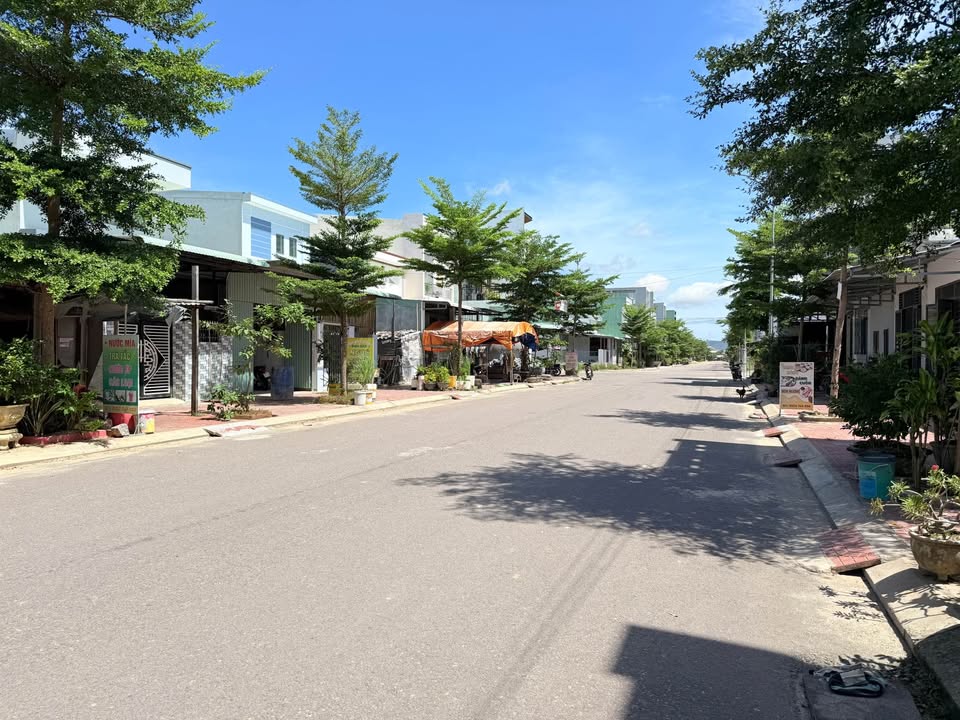 Nhà riêng Khu Đô Thị Diêm Vân 160m² giá 4.6 tỷ - Sổ hồng chính chủ