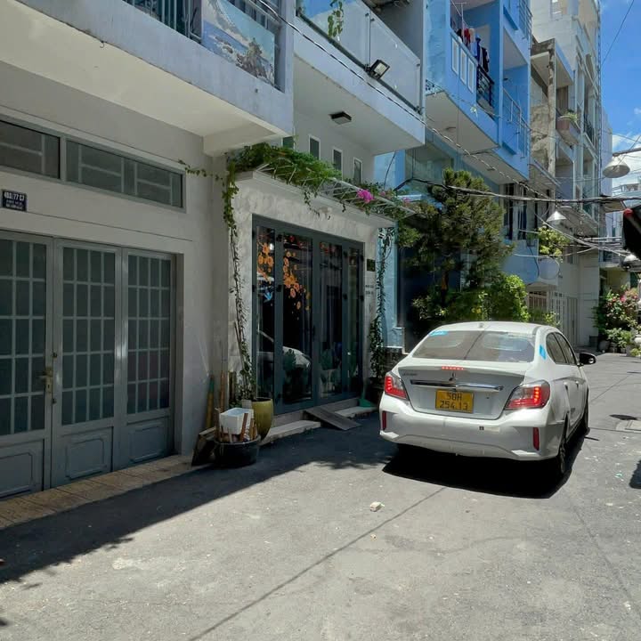 Nhà hẻm 453 Lê Văn Sỹ, Quận 3 - 38.9m² giá 8.8 tỷ - Vị trí trung tâm an ninh!