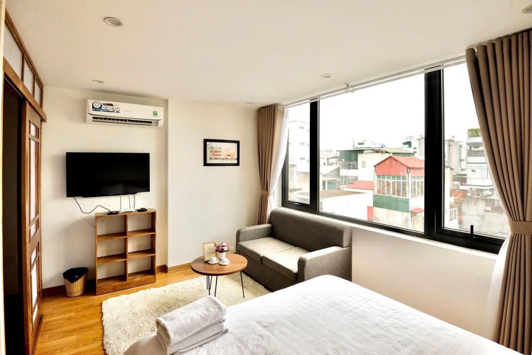 Căn hộ cho thuê đường Bạch Đằng, Tân Bình - Full nội thất, ánh sáng tràn ngập!