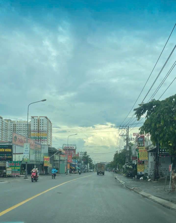 Mặt tiền kinh doanh Lê Thị Trung, TP. Hồ Chí Minh - Diện tích 300m², Giá 35 tỷ - Cơ hội đầu tư sinh lời!