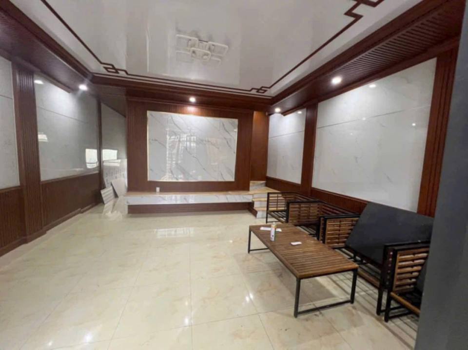 Nhà phố Lâm Viên Đà Lạt 55m² giá 1.2 tỷ - Nhà mới đầy đủ nội thất!