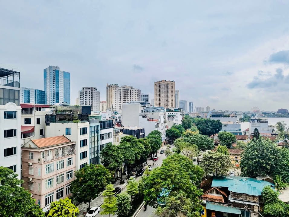 FrontHouse Lạc Long Quân 68m² giá thỏa thuận - Tiềm năng kinh doanh lớn!