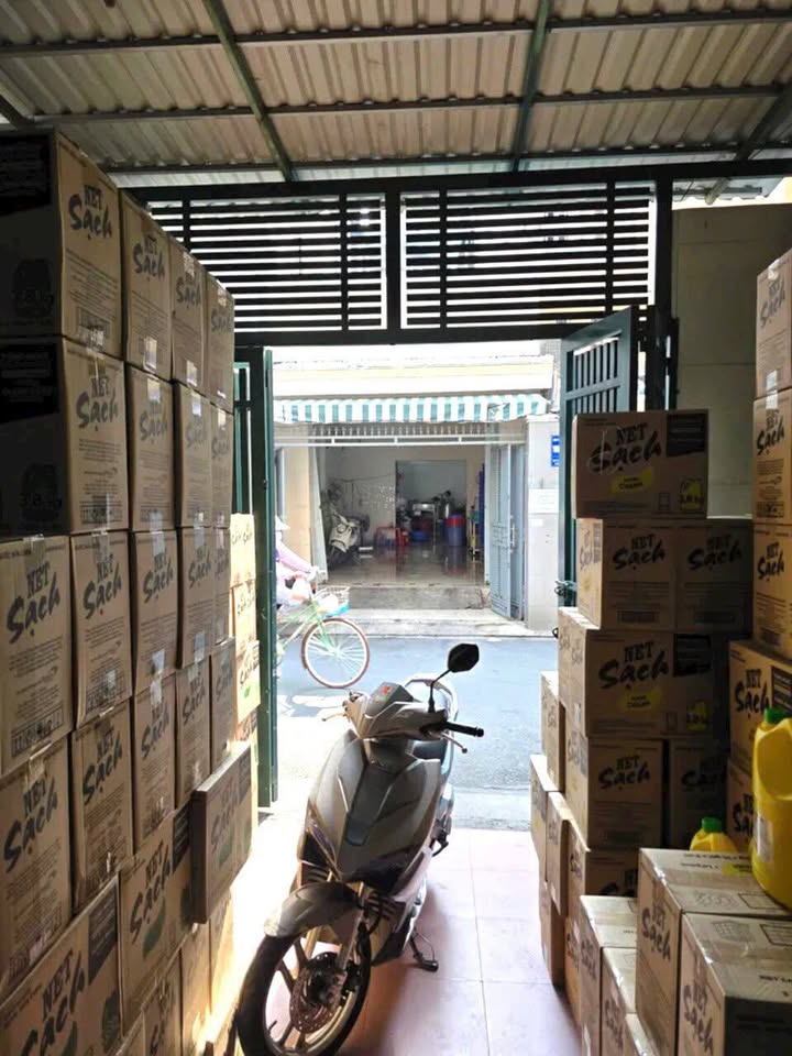 Bán nhà mặt tiền đường Bàu Cát, Tân Bình 122m² giá 13.5 tỷ - Đầu tư sinh lời ngay!