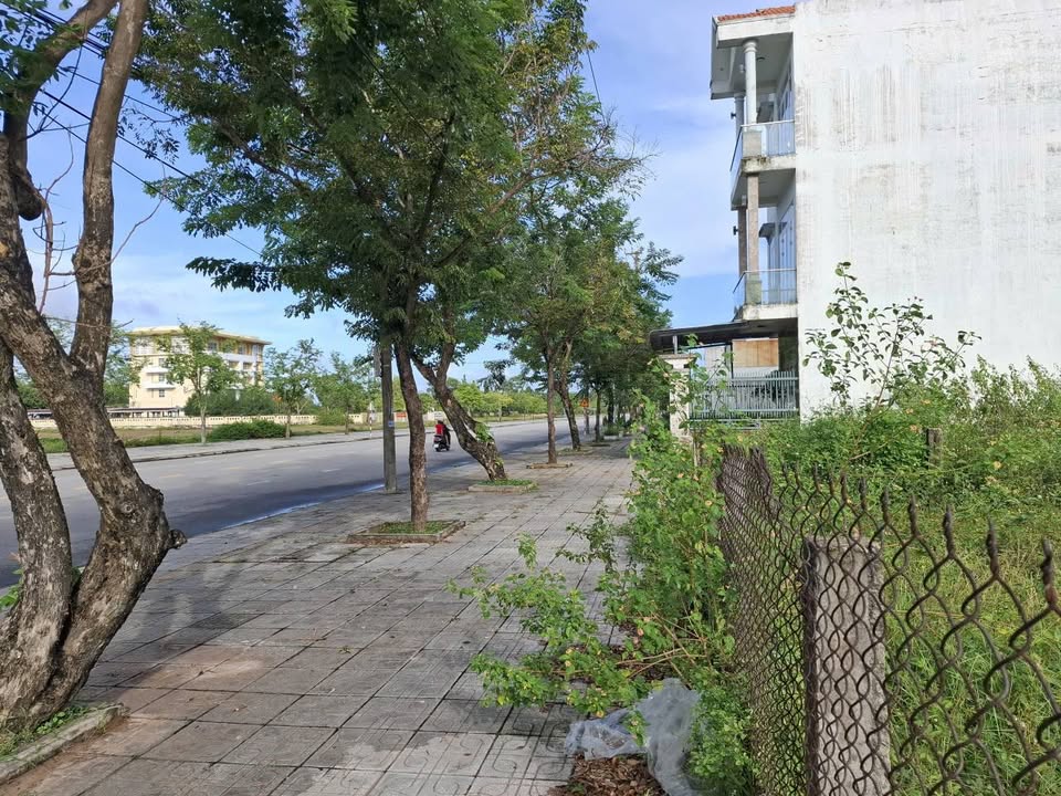 Đất nền mặt tiền Lê Thánh Tông, Quảng Phú, 150m² giá 3.2 tỷ - Đầu tư sinh lời lý tưởng!