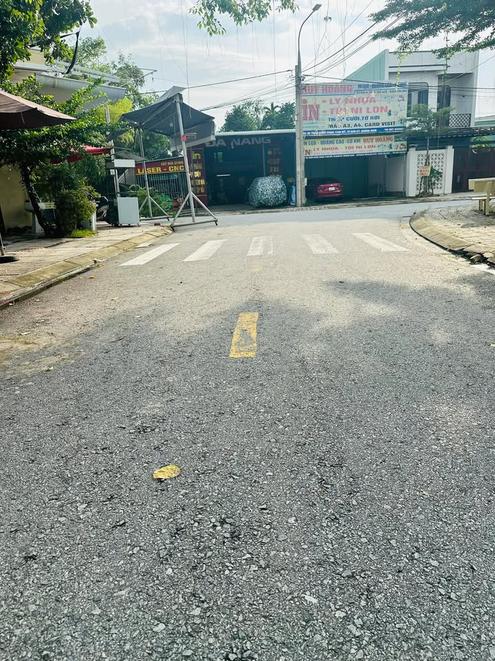 Đất nền trung tâm Tam Kỳ, Quảng Nam 100m² giá 1.9 tỷ - Hướng Đông mát mẻ!