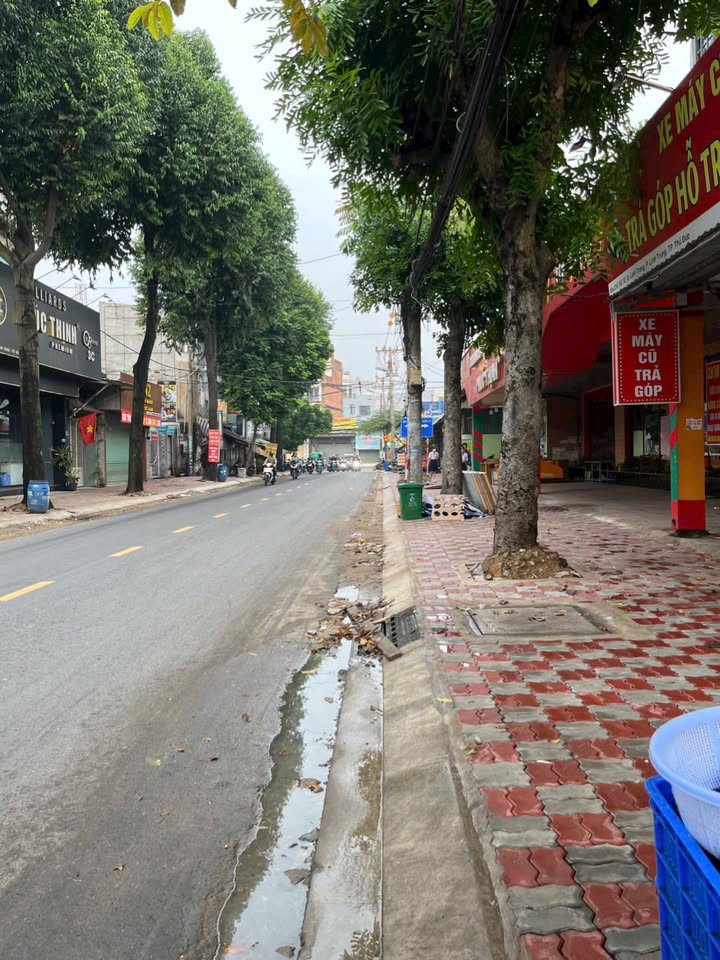 Bán gấp FrontHouse 218m² đường Linh Trung, Thủ Đức - Vị trí kinh doanh sầm uất!