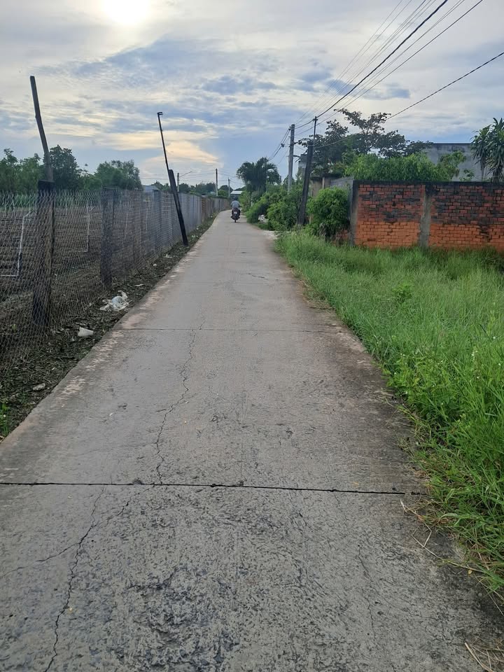 Đất nền 2 mặt tiền tại ấp 2, xã Tân Tây, Gò Công Đông - Chỉ 780 triệu!