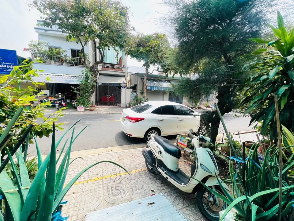 Nhà 4 phòng ngủ đường Nguyễn Huệ, Phước Hiệp, Bà Rịa - 4.8 tỷ - Dọn vào ở ngay!