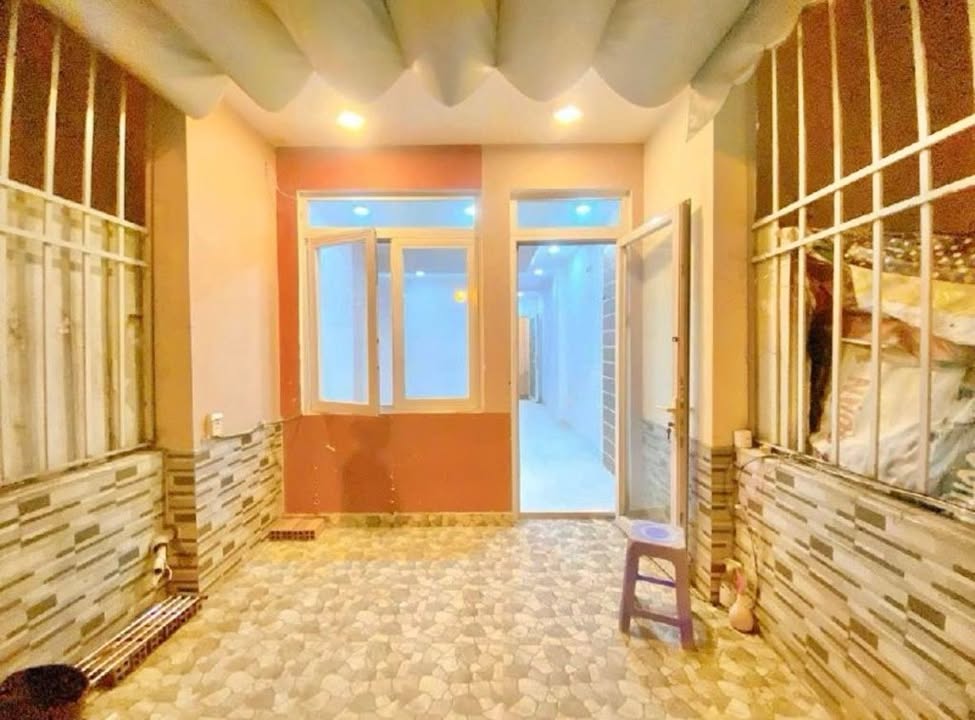 Nhà phố 5 tầng Đường 3-2, Quận 10, 31m² chỉ 10 tỷ - Tiện mở văn phòng công ty!