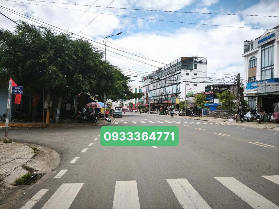 Bán FrontHouse lô góc đường Xuân Thủy, Đức Trọng 134m² giá 4.8 tỷ - Đầu tư sinh lời ngay!