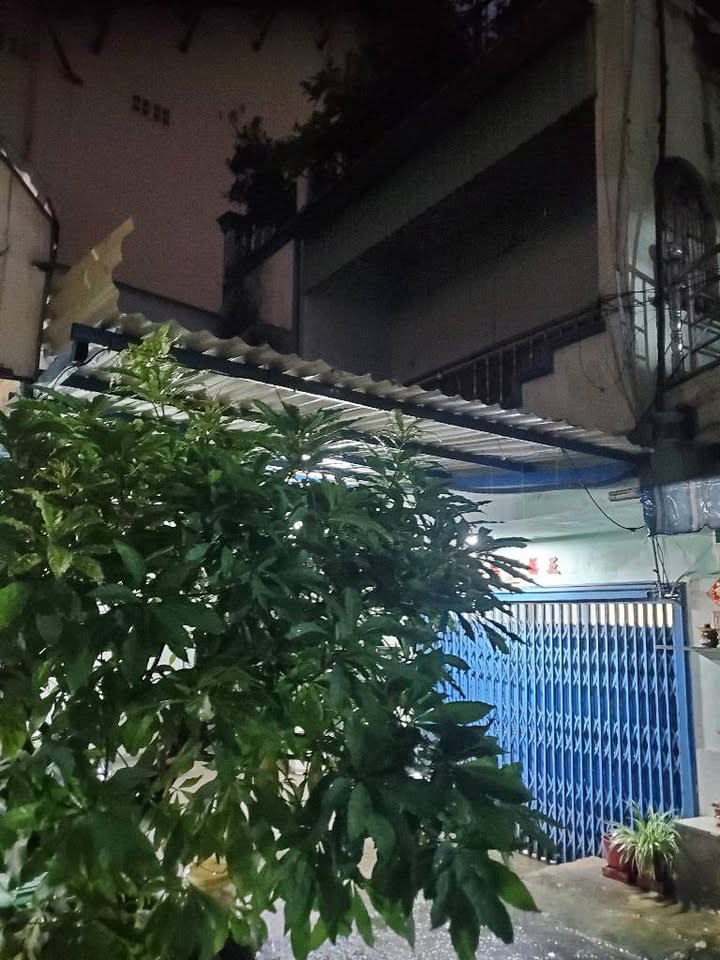 Nhà xưởng 2 mặt hẻm 10m đường Nguyễn Quý Yêm, Bình Tân - Giá chỉ 8.99 tỷ!