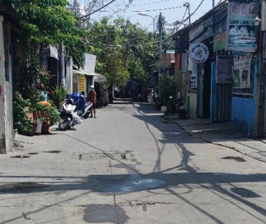 Nhà mặt tiền đường ĐHT 06, Tân Hưng Thuận 80m² giá 6.3 tỷ - Cơ hội đầu tư tuyệt vời!