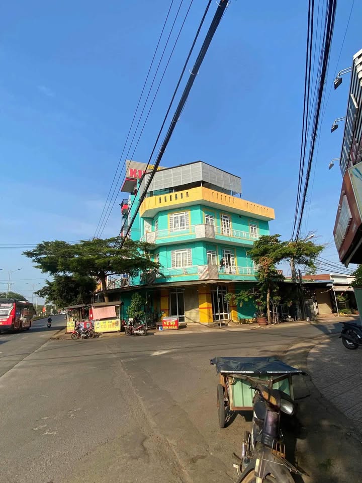 Nhà phố mặt tiền Võ Văn Kiệt - Khánh Xuân 49m² giá 7.99 tỷ - Đầu tư sinh lời ngay!