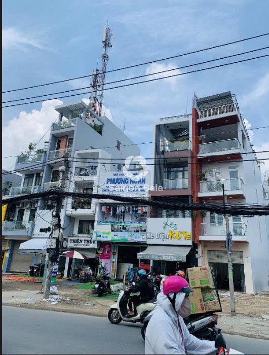 Nhà mặt tiền Cách Mạng Tháng 8, Quận 10 - Diện tích 89m² giá 35 tỷ - Cơ hội đầu tư sinh lời!