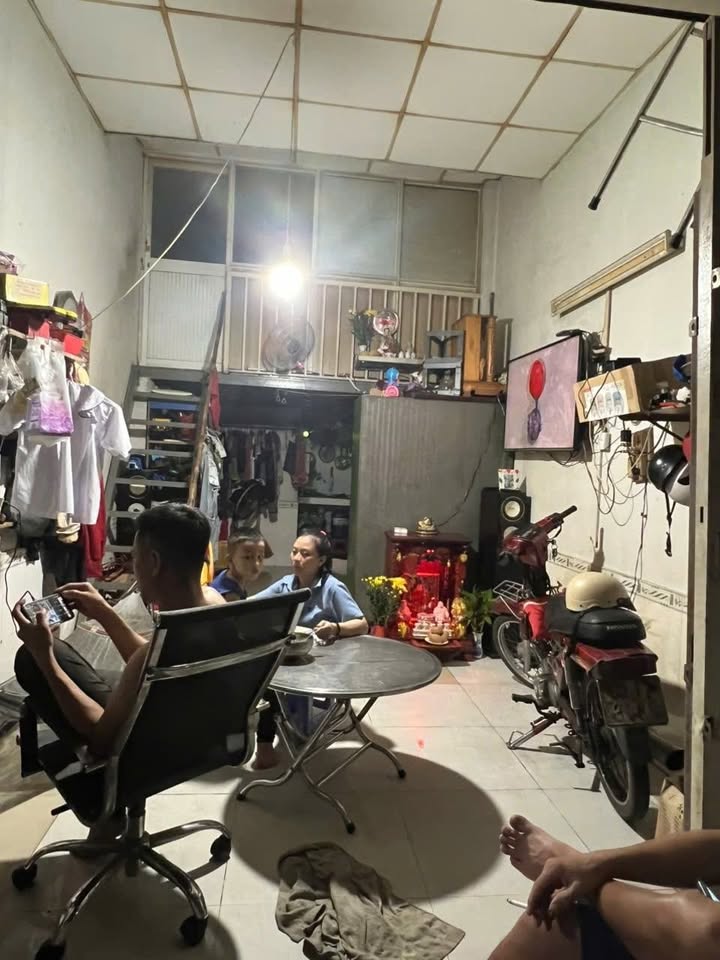 Nhà hẻm 963 Hương Lộ 2, quận Bình Tân, 24m² chỉ 2.45 tỷ - Vị trí đẹp, tiện ích đầy đủ!