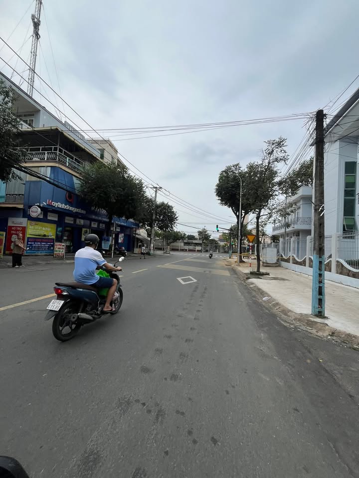 Nhà mặt tiền Bình Đa 158.4m² giá 15.99 tỷ - Kinh doanh sầm uất