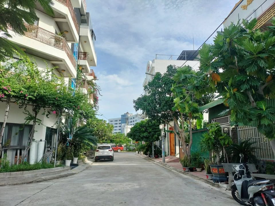 Nhà phố Bắc Cam Ranh 108m² giá 4.5 tỷ - Cách biển chỉ 200m!