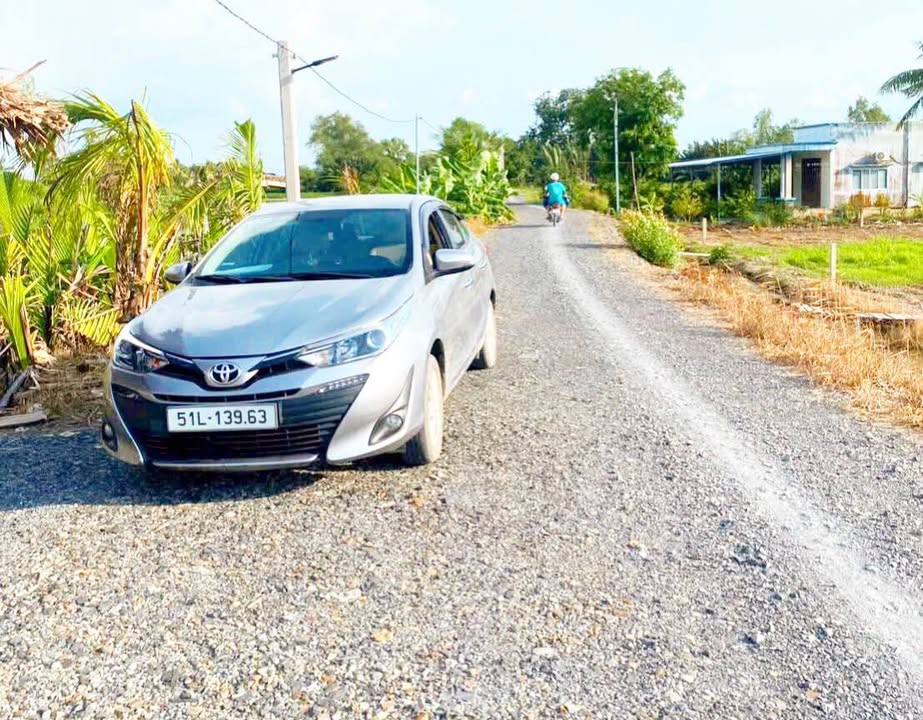 Đất mặt tiền view kênh Ba Vồn Lớn tại Bình Đức, Bến Lức - 1000m² giá 1.55 tỷ - Cơ hội đầu tư hiếm có!